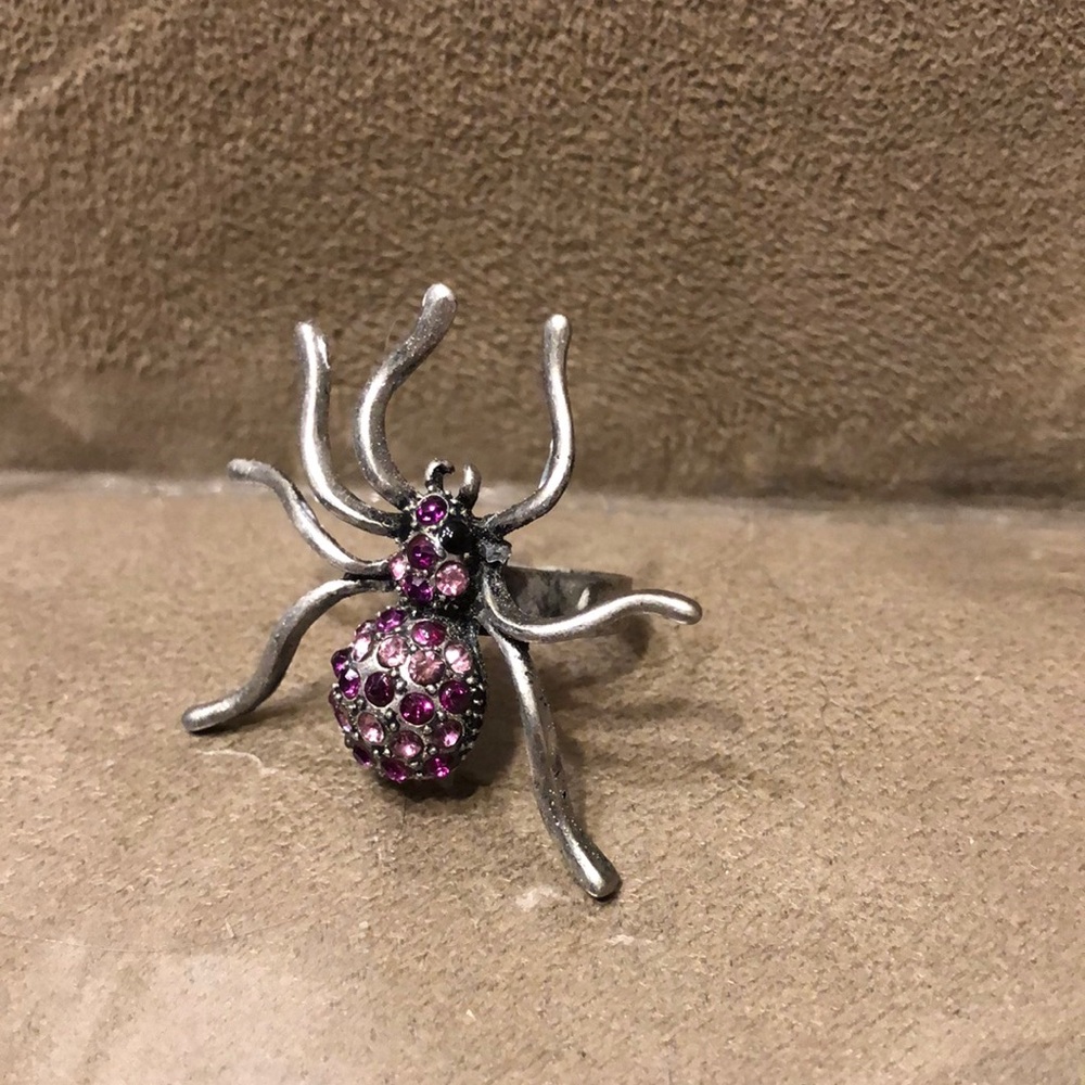 Beautiful Vintage Rhinestone Spider Ring ๐ท๏ธ - Picture 3 of 10